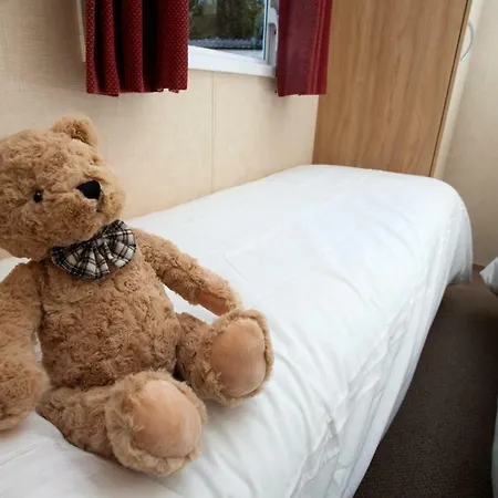 Hedley Wood Caravan Park 4*